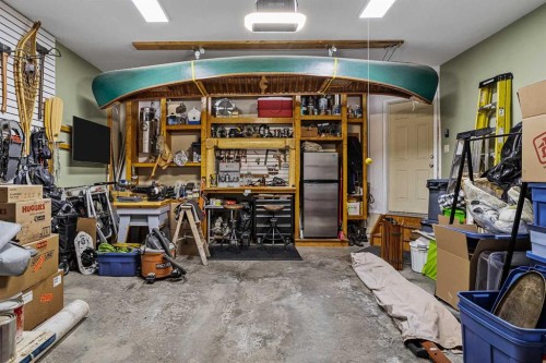 150 Hubman Landing, Canmore, AB - Indoor Photo Showing Garage