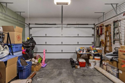 150 Hubman Landing, Canmore, AB - Indoor Photo Showing Garage