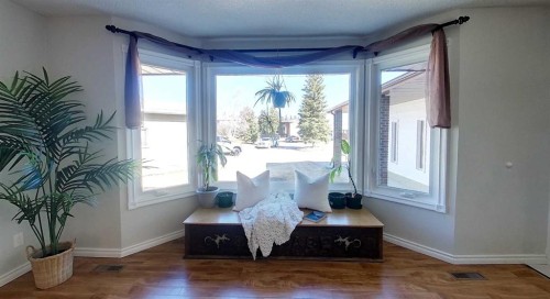 5722 11 Avenue, Edson, AB - Indoor