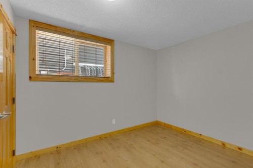 330 Casale Place, Canmore, AB - Indoor Photo Showing Other Room