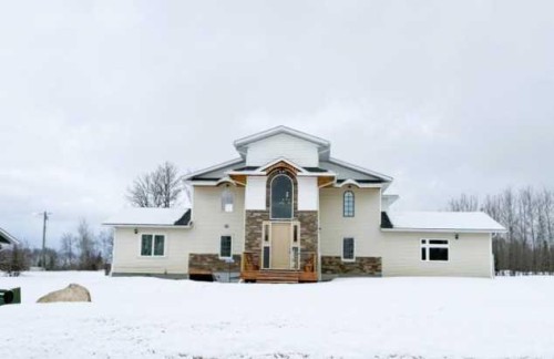 4230 Caribou Crescent, Wabasca, AB - Outdoor