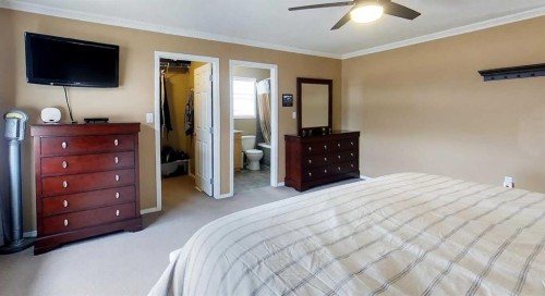 4104 18 Avenue, Edson, AB - Indoor Photo Showing Bedroom
