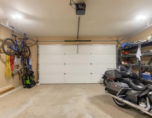 4104 18 Avenue, Edson, AB - Indoor Photo Showing Garage
