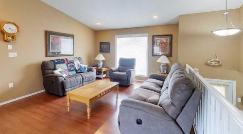 4104 18 Avenue, Edson, AB - Indoor Photo Showing Living Room