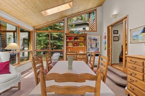 204 Grassi Place, Canmore, AB - Indoor Photo Showing Dining Room