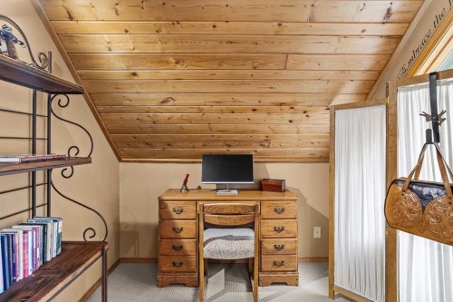 204 Grassi Place, Canmore, AB - Indoor Photo Showing Office