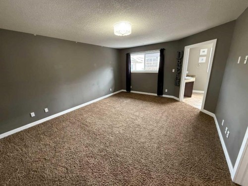 107 Wolf Willow Cove, Hinton, AB - Indoor Photo Showing Other Room
