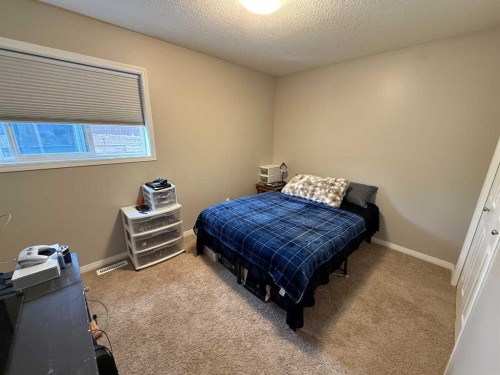 110 Muldoon Crescent, Hinton, AB - Indoor Photo Showing Bedroom