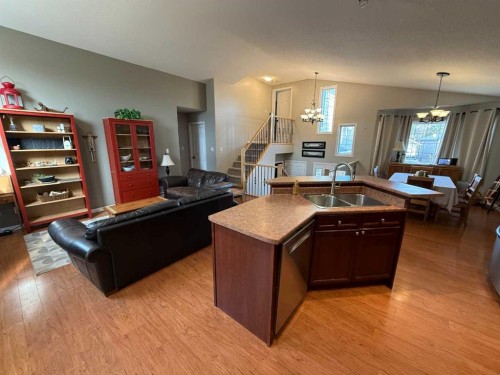 110 Muldoon Crescent, Hinton, AB - Indoor