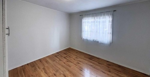 35-810 56 Street, Edson, AB 