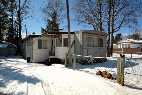 35-810 56 Street, Edson, AB 