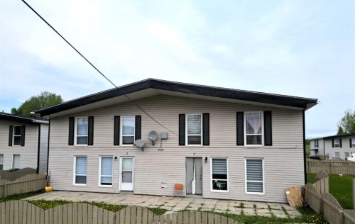 4510 8A Avenue  Edson, AB T7E 1B3
