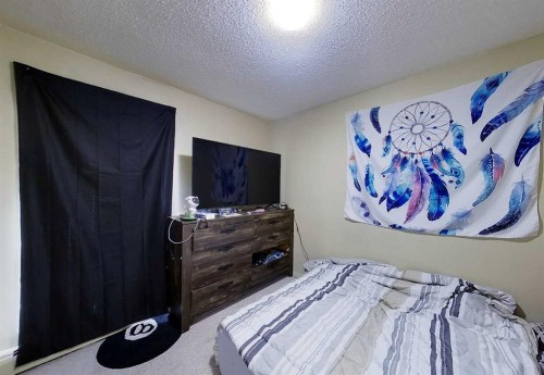 4510 8A Avenue, Edson, AB - Indoor Photo Showing Bedroom