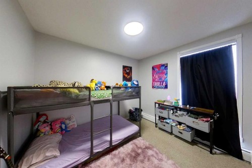 4504 8B Avenue, Edson, AB - Indoor Photo Showing Bedroom