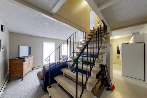 4504 8B Avenue, Edson, AB - Indoor