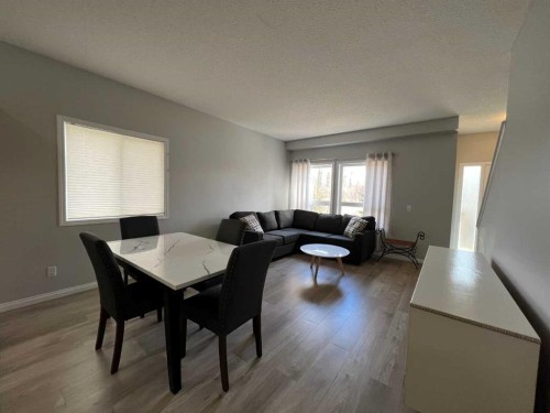 8-624 41 Street, Edson, AB - Indoor