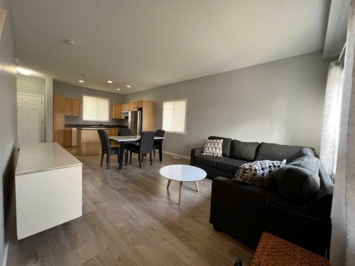 8-624 41 Street, Edson, AB - Indoor