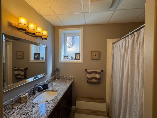 222041 Township 650 Road, Athabasca, AB - Indoor Photo Showing Bathroom
