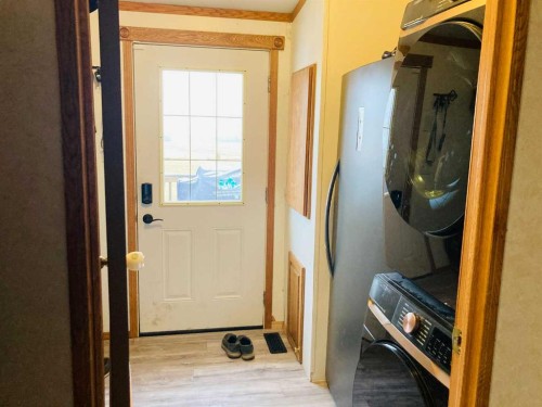 56120 Range Road 93, Mayerthorpe, AB - Indoor Photo Showing Laundry Room