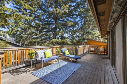 620 Lansdowne Avenue Sw, Calgary, AB - Outdoor With Deck Patio Veranda With Exterior