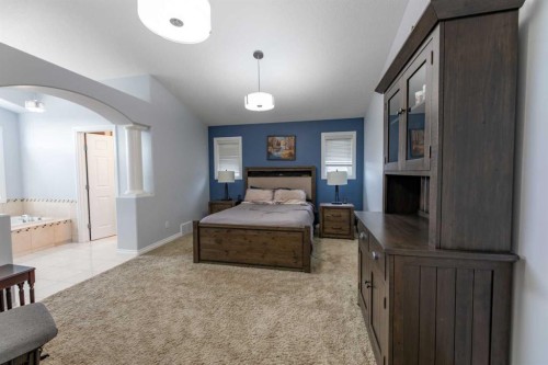 165 Muldoon Crescent, Hinton, AB - Indoor Photo Showing Bedroom