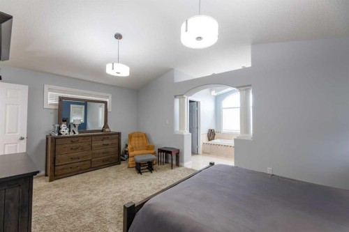 165 Muldoon Crescent, Hinton, AB - Indoor Photo Showing Bedroom