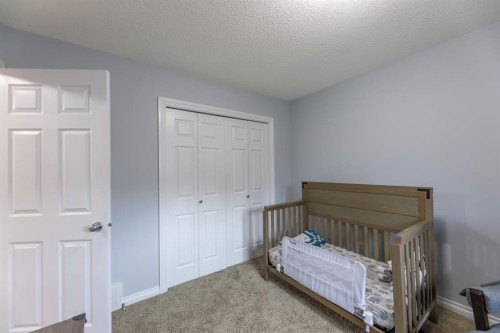 165 Muldoon Crescent, Hinton, AB - Indoor Photo Showing Bedroom