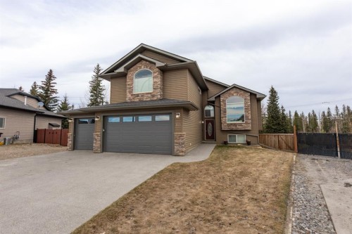 165 Muldoon Crescent, Hinton, AB - Outdoor