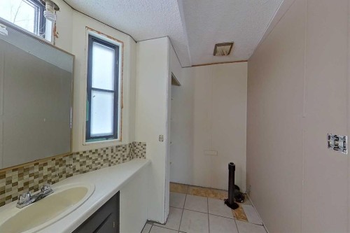 2135 Mistassiniy Road, Wabasca, AB - Indoor Photo Showing Bathroom