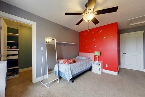 10 Parkdale Way Se, Slave Lake, AB - Indoor Photo Showing Bedroom