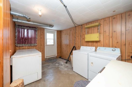 4812 53 Street, Athabasca, AB - Indoor Photo Showing Laundry Room
