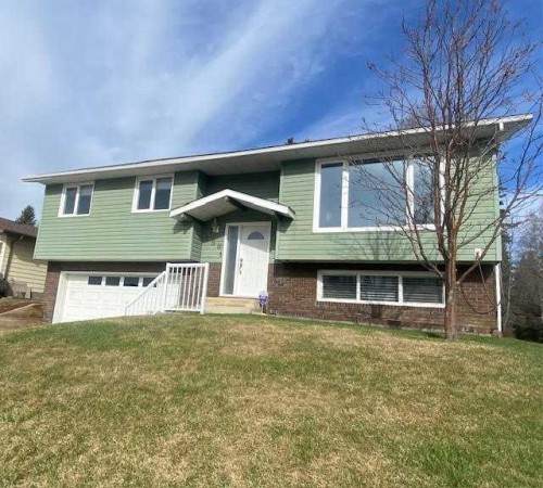 158 Maligne Drive, Hinton, AB - Outdoor