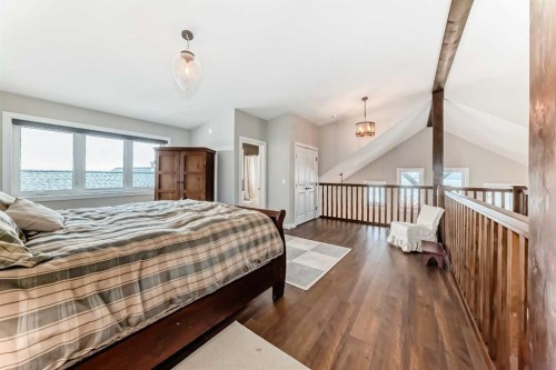 21 Marina View Close, Rochon Sands, AB - Indoor Photo Showing Bedroom