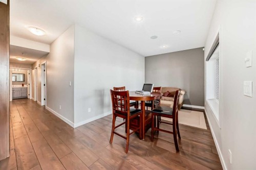 21 Marina View Close, Rochon Sands, AB - Indoor Photo Showing Dining Room