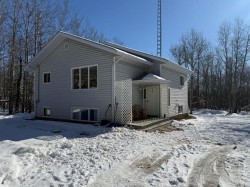 64 Tawatinaw Drive Athabasca, AB T9S 2A2