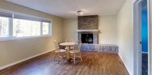 4307 10 Avenue, Edson, AB - Indoor With Fireplace
