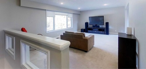 4307 10 Avenue, Edson, AB - Indoor Photo Showing Other Room