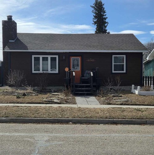 5015 8 Avenue, Edson, AB - Outdoor