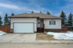 4513 27 Street  Athabasca, AB T9S 1N4