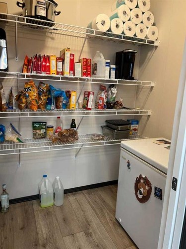 812 5 A Street, Fox Creek, AB - Indoor With Storage