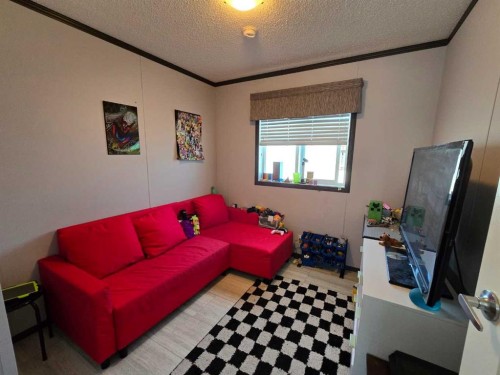 606 52 Street, Edson, AB - Indoor Photo Showing Other Room