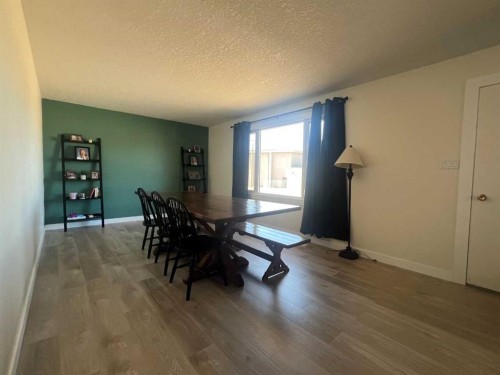 4830 16 Avenue, Edson, AB - Indoor Photo Showing Dining Room