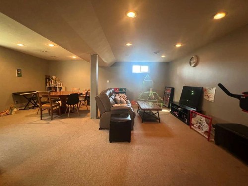 4830 16 Avenue, Edson, AB - Indoor