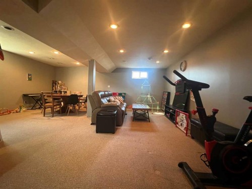 4830 16 Avenue, Edson, AB - Indoor Photo Showing Other Room