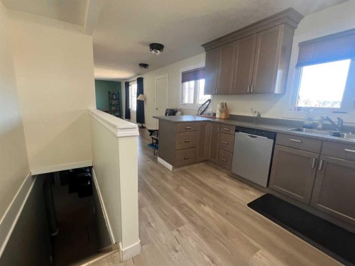 4830 16 Avenue, Edson, AB - Indoor Photo Showing Kitchen With Double Sink