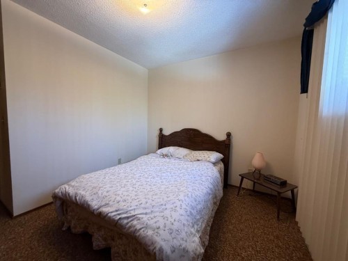 41 Ella Mae Crescent, Whispering Hills, AB - Indoor Photo Showing Bedroom