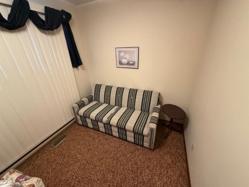41 Ella Mae Crescent, Whispering Hills, AB - Indoor