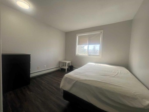 217A-5611 10 Avenue, Edson, AB - Indoor Photo Showing Bedroom