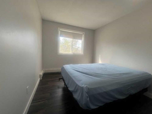 217A-5611 10 Avenue, Edson, AB - Indoor Photo Showing Bedroom