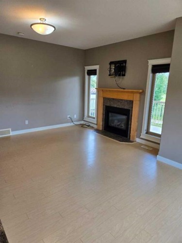 601 3 Street, Fox Creek, AB 